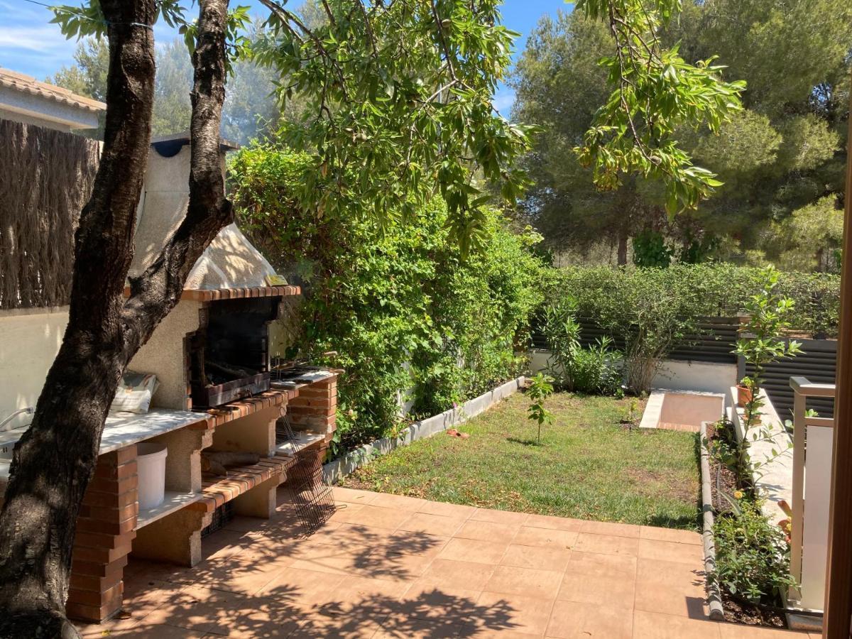 Villa Dacar Кубеляс Екстериор снимка